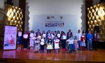 Reconoce talento y creatividad de estudiantes en concurso de cuentacuentos