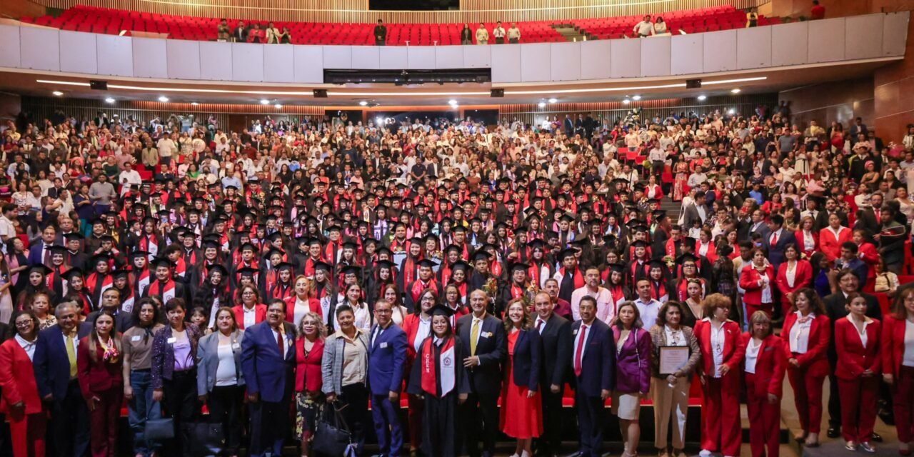 Concluyen su formación 196 estudiantes del CREN “Benito Juárez”