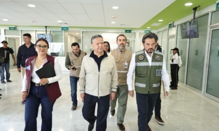Julio Menchaca y Zoé Robledo verifican avance del Hospital General de Zona de Tula