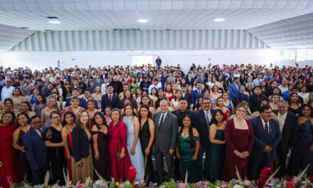 Egresan 150 docentes de la Escuela Normal Valle del Mezquital en su 50 aniversario