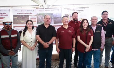 En Xochicoatlán, Julio Menchaca reafirma compromiso para reconstruir Hidalgo          