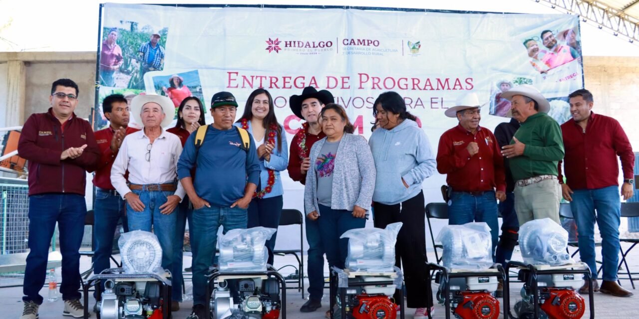Gobierno de Hidalgo impulsa al campo con entrega de apoyos agropecuarios en el Cardonal y Tecozautla