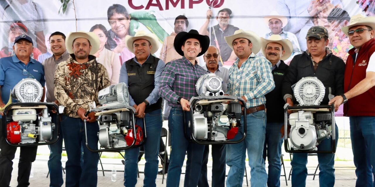 Productores de Chapantongo y Progreso de Obregón recibieron insumos por 9.7 mdp